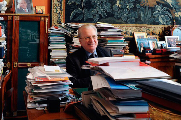 Gagosian Quarterly: Putting Art Above Politics